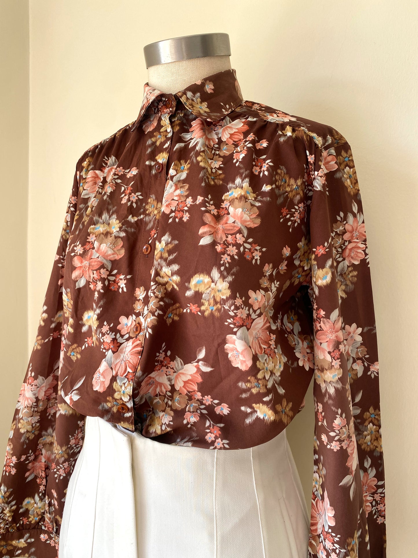 Vintage 70s Brown Floral Long-Sleeve Blouse