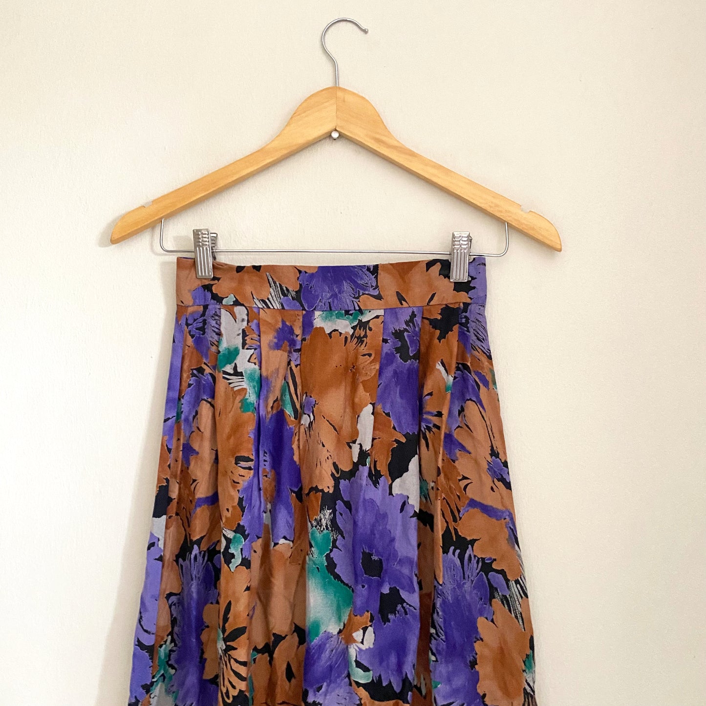 Viscose skirt