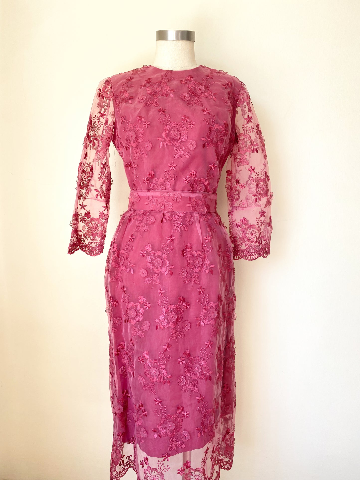Vintage Rose Pink Floral Lace Sheath Dress with Sheer Sleeves