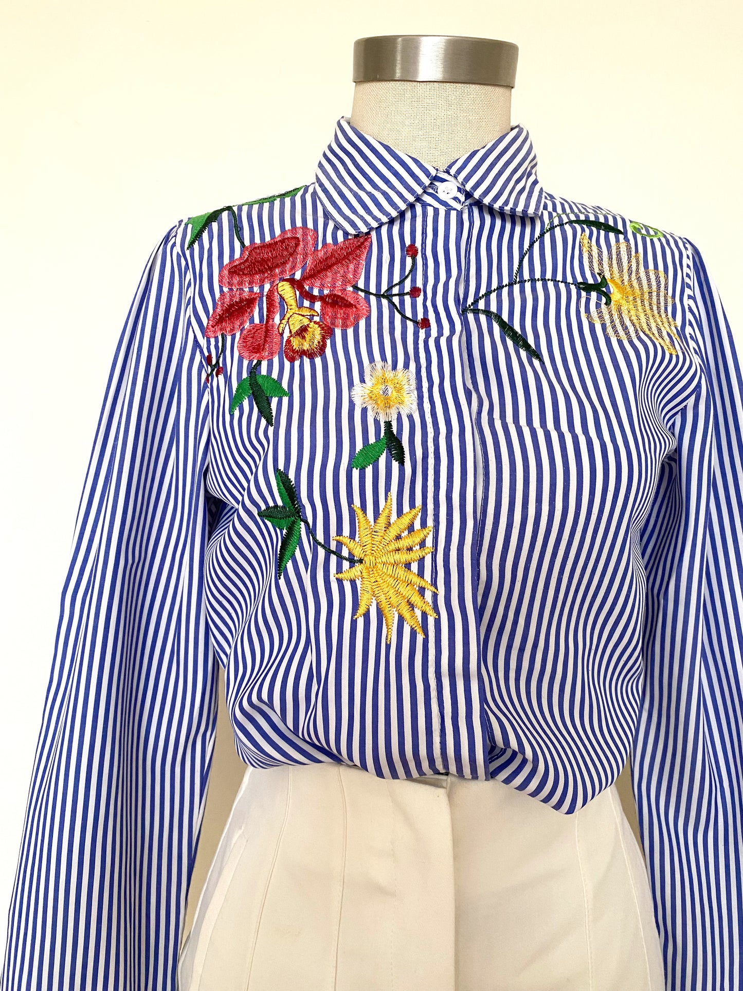 Embroidered shirt