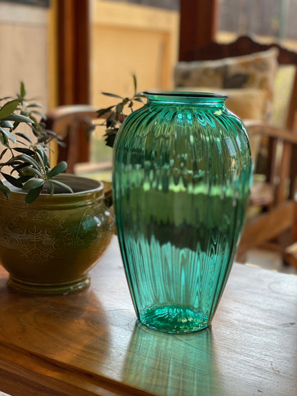 Glass vase