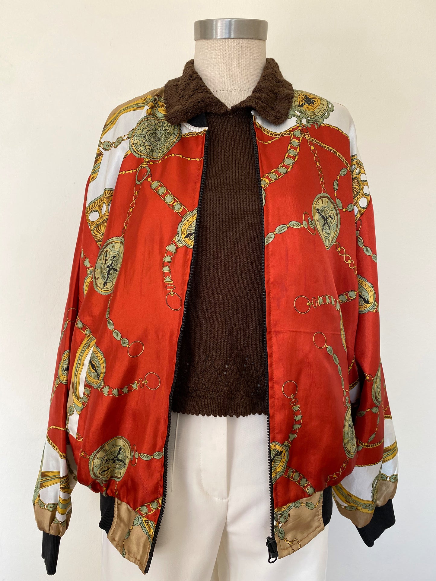 Reversible bomber jacket
