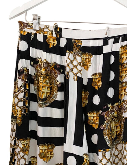 Baroque print shorts