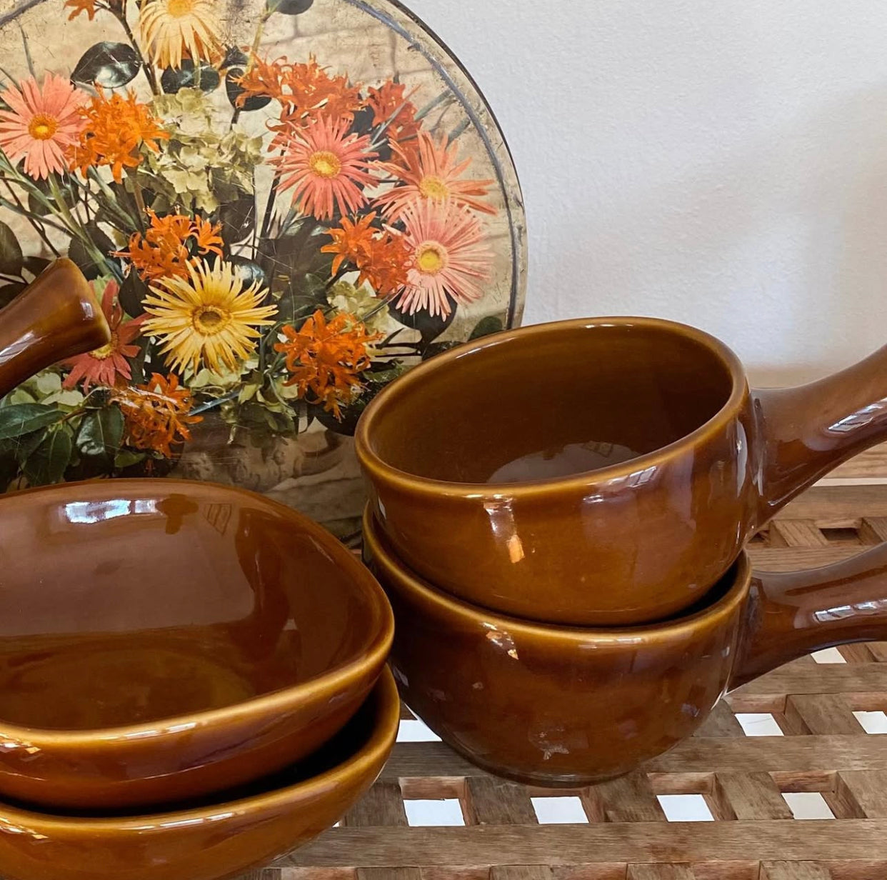 Soup bowls