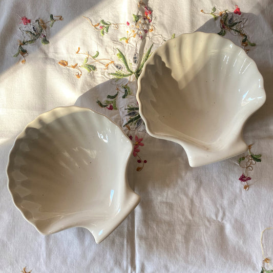 Ceramic dishes