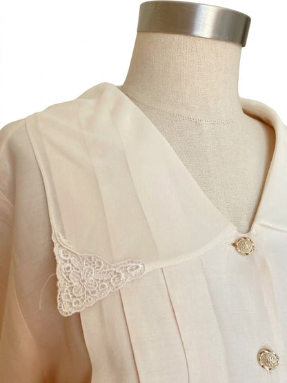 Romantic cream blouse