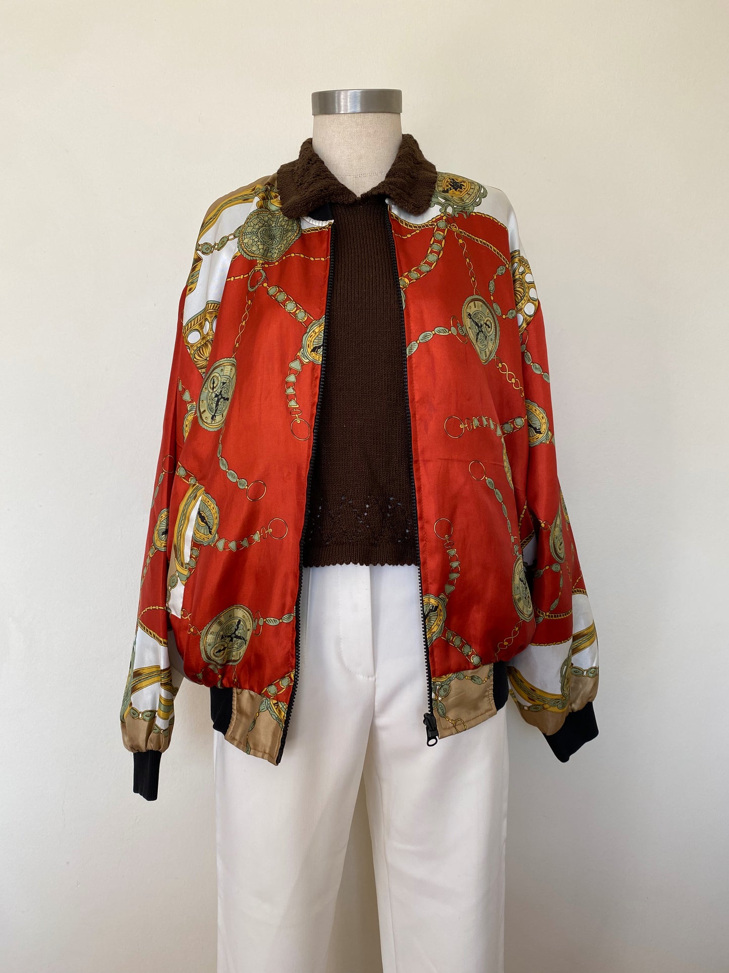Reversible bomber jacket