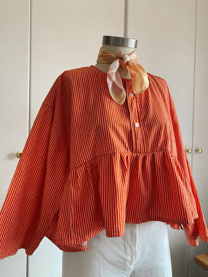 Loose fitting blouse