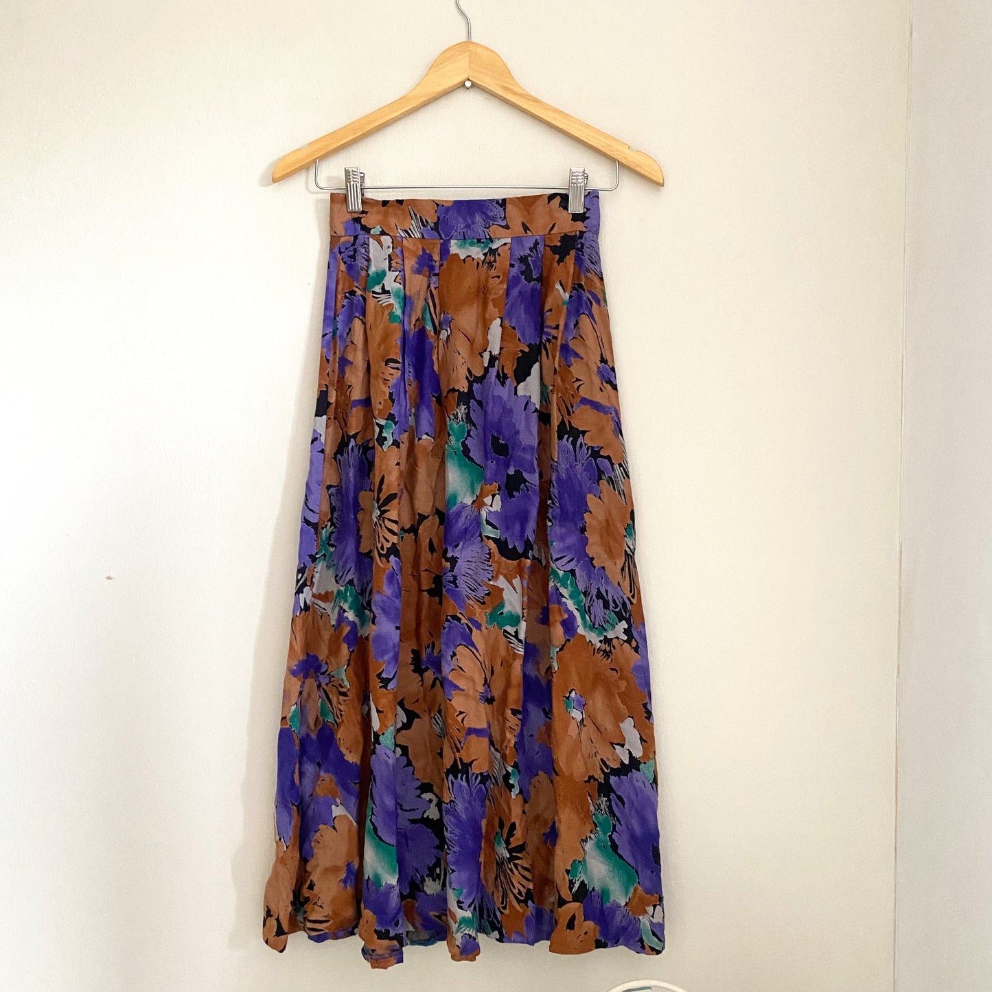 Viscose skirt